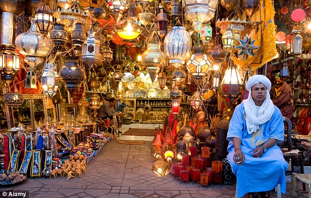 Marrakech-bazar-1632177397